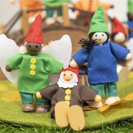 Small World Woodland Elves and Fairies 10pcs  hi\-res