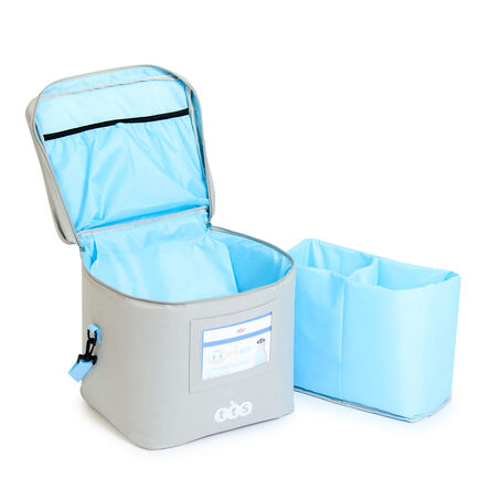 Oti\-Bot Storage Bag with two Oti\-Bot Robots  hi\-res