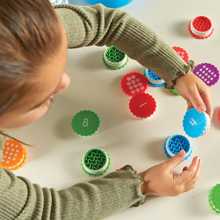 Mini Number Treats (1\-20)  hi\-res