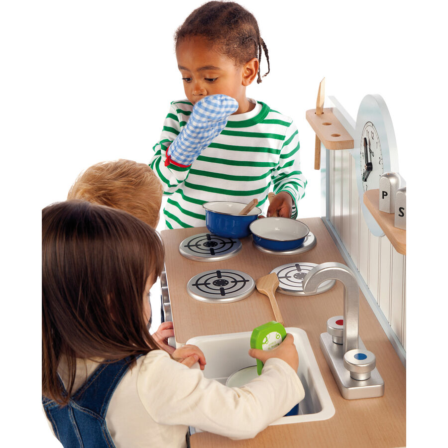 Classic Country Role Play Kitchen