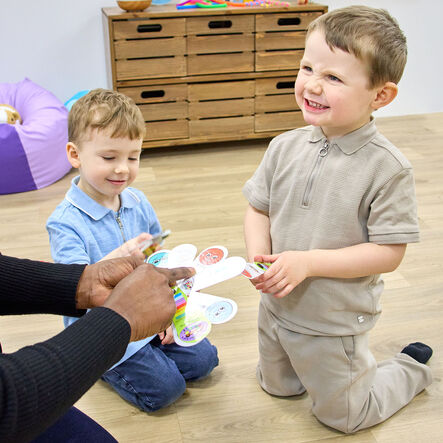 Emotion Faces Fan 6pk  hi\-res