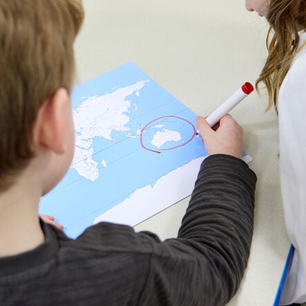 A3 Wipeable Map of the World 10pk  hi\-res