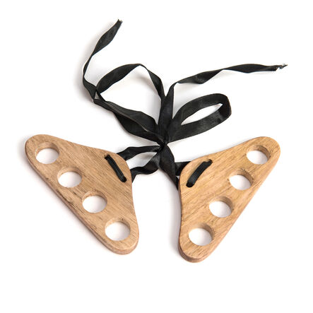 Victorian Finger Stocks Replica  hi\-res