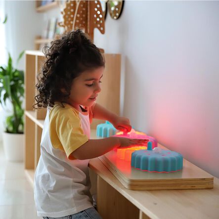 TTS Light Up Twist \x26 Turn Cog Board  hi\-res