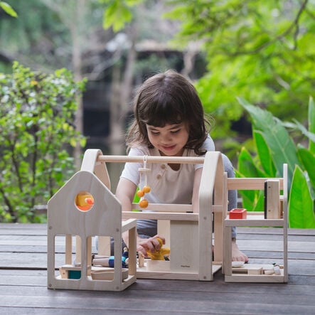 Small World Slide N Go Doll\'s House  hi\-res