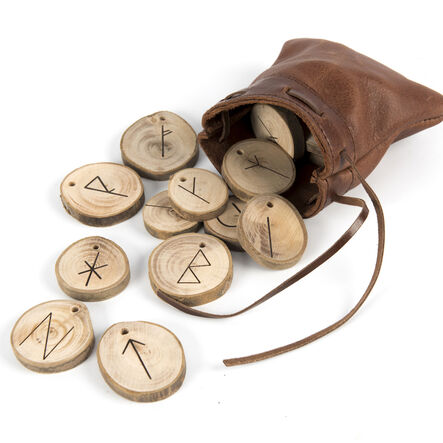 TTS Anglo\-Saxon Archaeo\-Box Artefact Collection KS2  hi\-res