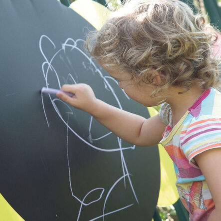 Outdoor Mark Making Chalkboard Daisies  hi\-res