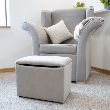 Giant Chair  hi\-res
