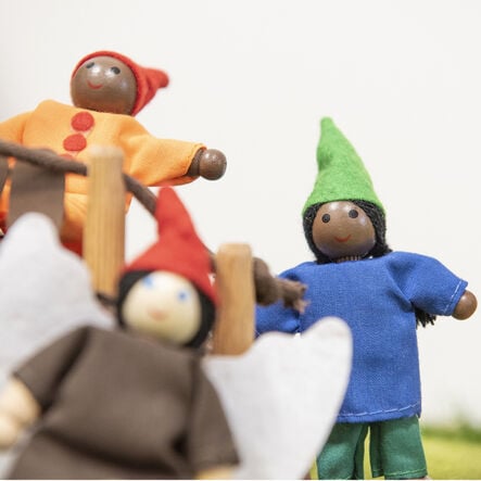 Small World Woodland Elves and Fairies 10pcs  hi\-res