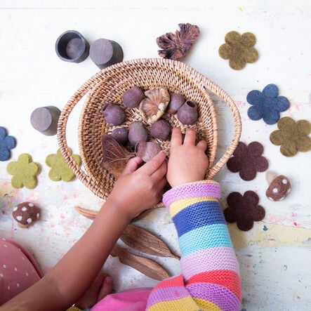 Loose Parts Nature Collection Basket 35pcs  hi\-res