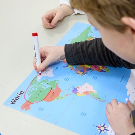 A3 Wipeable Map of the World 10pk  hi\-res