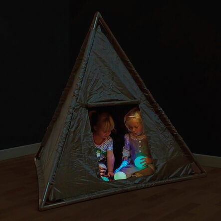 TTS Pyramid Dark Den  hi\-res