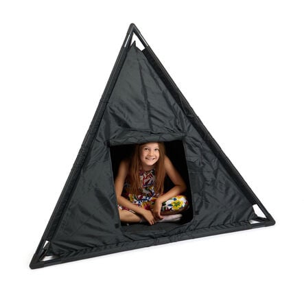 TTS Pyramid Dark Den  hi\-res