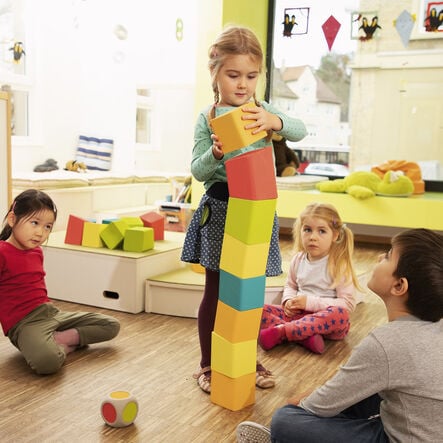 Giant Tilted Stacking Set  hi\-res