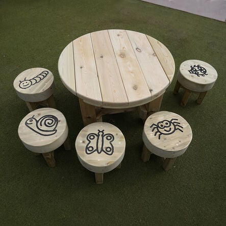 Bug Table and Five Stools  hi\-res