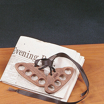 Victorian Finger Stocks Replica  hi\-res
