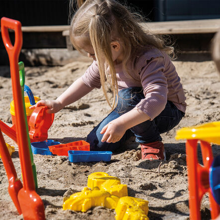 Giant Sand and Water Accessories 38pcs  hi\-res
