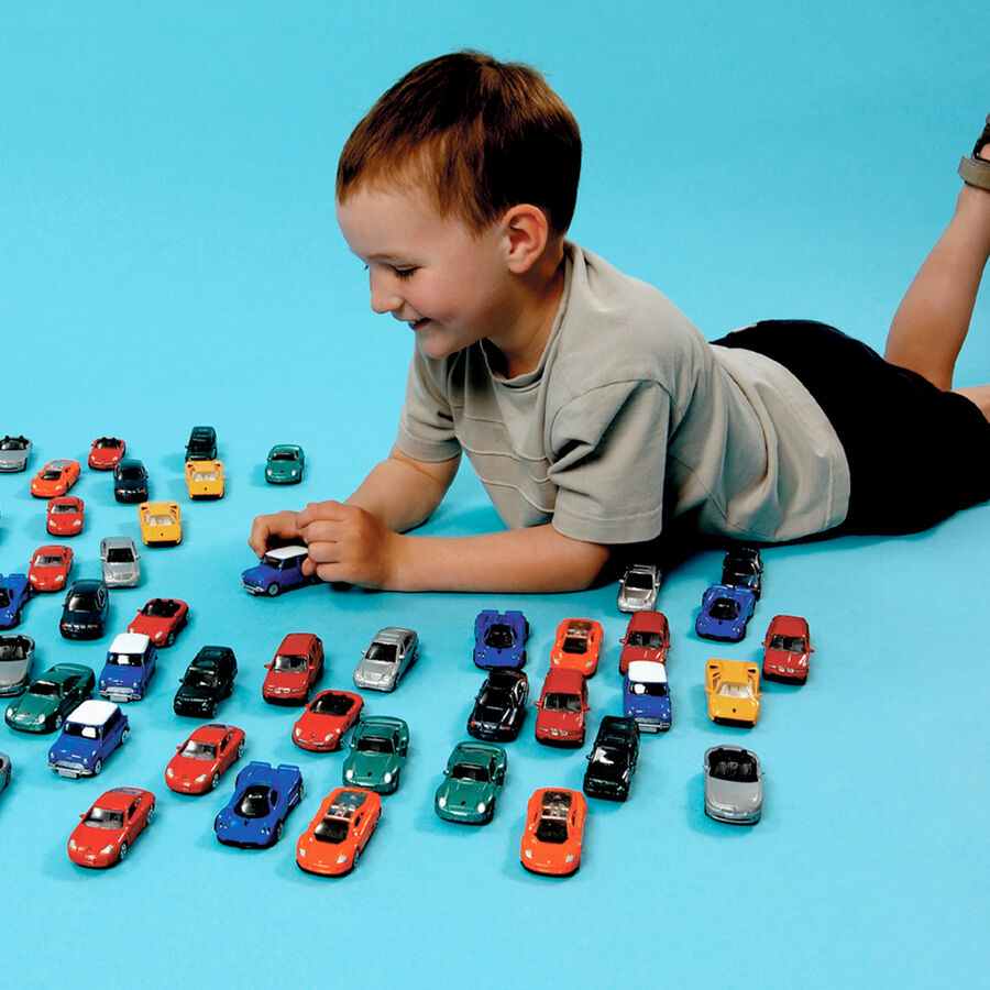 Pack of small toy cars online