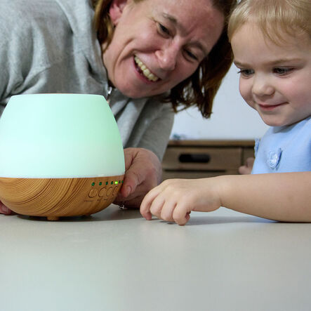 Colour Changing Aroma Diffuser Lamp \x26 Speaker  hi\-res