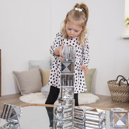 Metallic Distorting Cubes 12pk  hi\-res