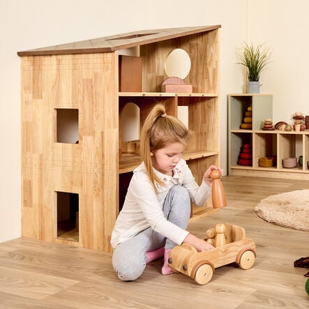 Giant Wooden Building  hi\-res