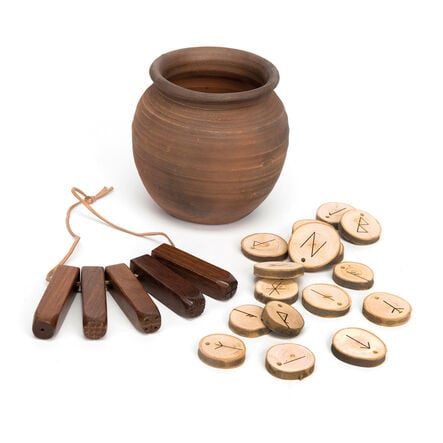 Anglo Saxon Time Capsule Artefacts  hi\-res