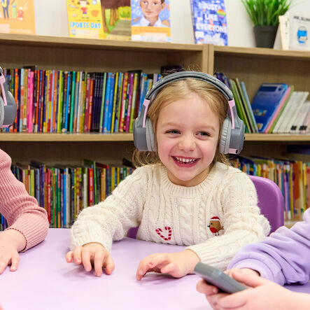 ClassCast Audio Broadcasting Headphones  hi\-res