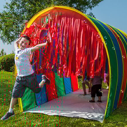 Giant Tickle Tunnel  hi\-res
