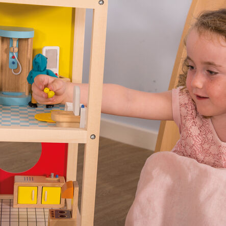 Small World Dolls House and Accessories  hi\-res