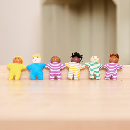 TTS Small World Family Figures  hi\-res
