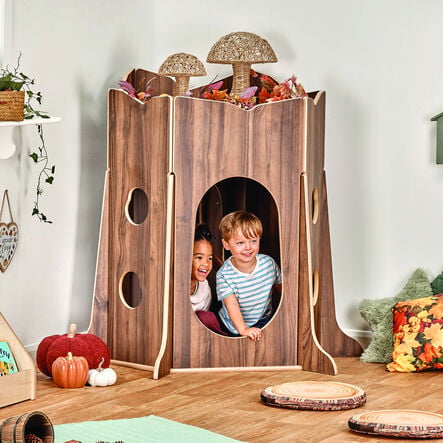 Tree Trunk Hideaway  hi\-res