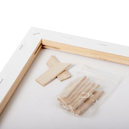 Large Primed Stretched Canvasses  hi\-res