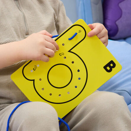 Large Lacing and Threading Alphabet Letters 26pk  hi\-res