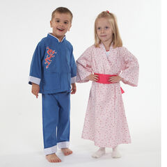 Traditional Clothes of the World Chinese Boy  hi-res