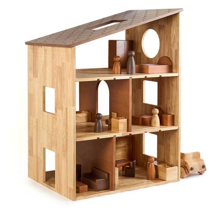 Giant Wooden Building  hi\-res