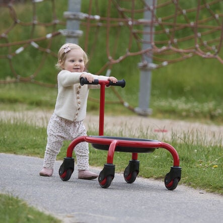 Winther Viking Challenge Circle Walking Wagon  hi\-res