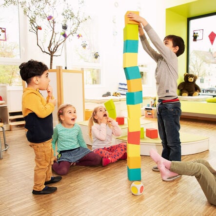 Giant Tilted Stacking Set  hi\-res