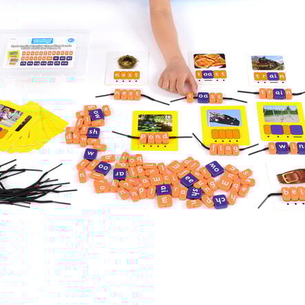 Phonics Threading Beads CVCC CCVC set  hi\-res