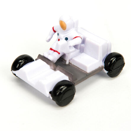 Small World Lunar Space Characters 11pcs  hi\-res