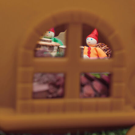 TTS Toadstool Small World Cottage  hi\-res