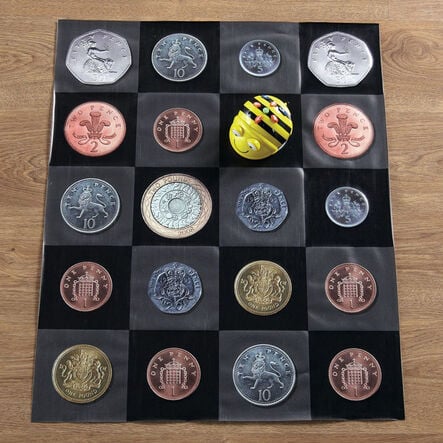 TTS Bee\-Bot® Coin Mat  hi\-res