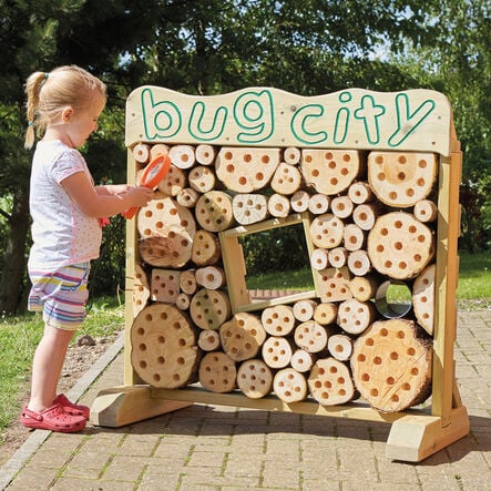 Giant Outdoor Bug hotel Insect Habitat  hi\-res