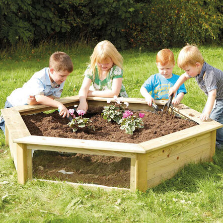 Wooden Hexagonal Planter  hi\-res