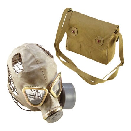 Replica War Gas Mask and Bag KS2  hi\-res