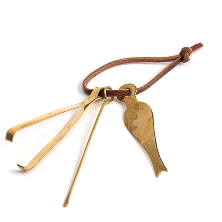 Roman Hygiene Chatelaine  hi\-res