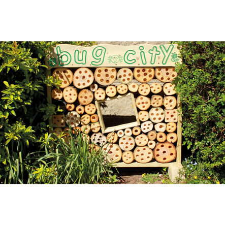Giant Outdoor Bug hotel Insect Habitat  hi\-res