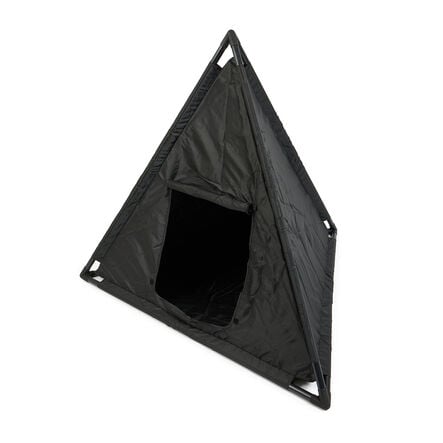 TTS Pyramid Dark Den  hi\-res