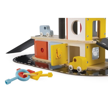 Small World Wooden Garage, Track \x26 Cars  hi\-res