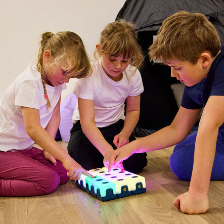 TTS Glow Sequencing Cubes  hi\-res