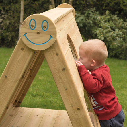 Outdoor Wooden Explorer Triangle  hi\-res